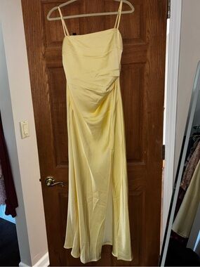 bridesmaid dress with sleeves Wedtrend Women Dusty Blue A Line V Neck Floor Length Long Chiffon Short Sleeves, Dusty Blue / US20W Mid-length dress junior prom dresses Zipper Back Color:Gray Drawers/White Frame